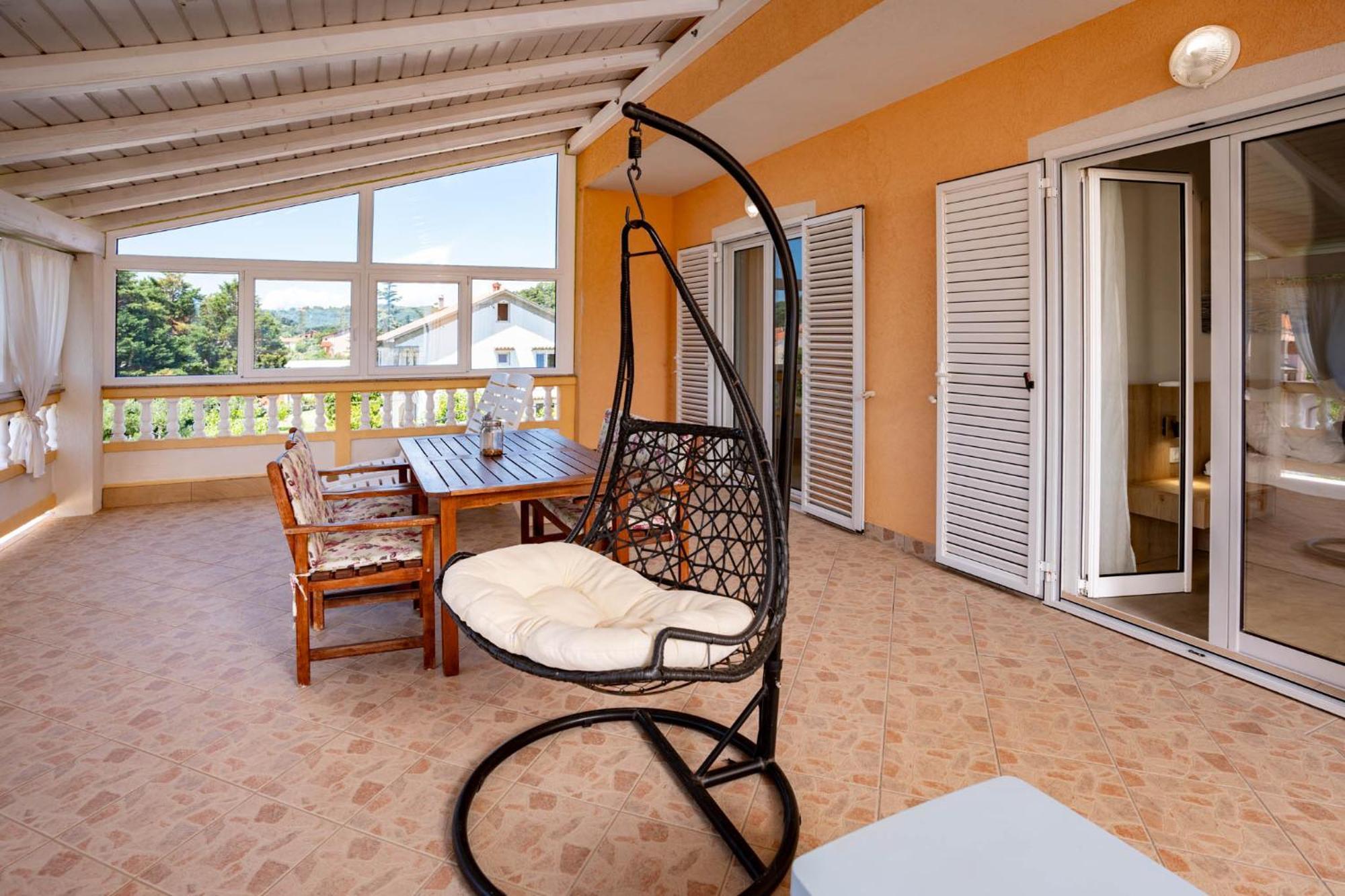 Foric Apartments With Outdoor Heated Pool 라브 외부 사진