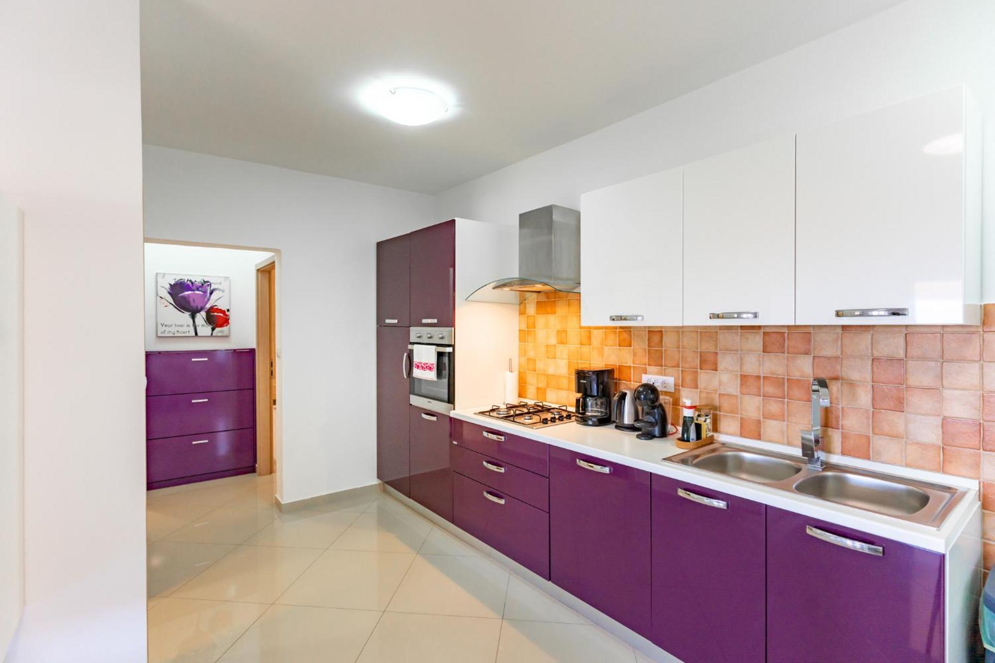 Foric Apartments With Outdoor Heated Pool 라브 외부 사진